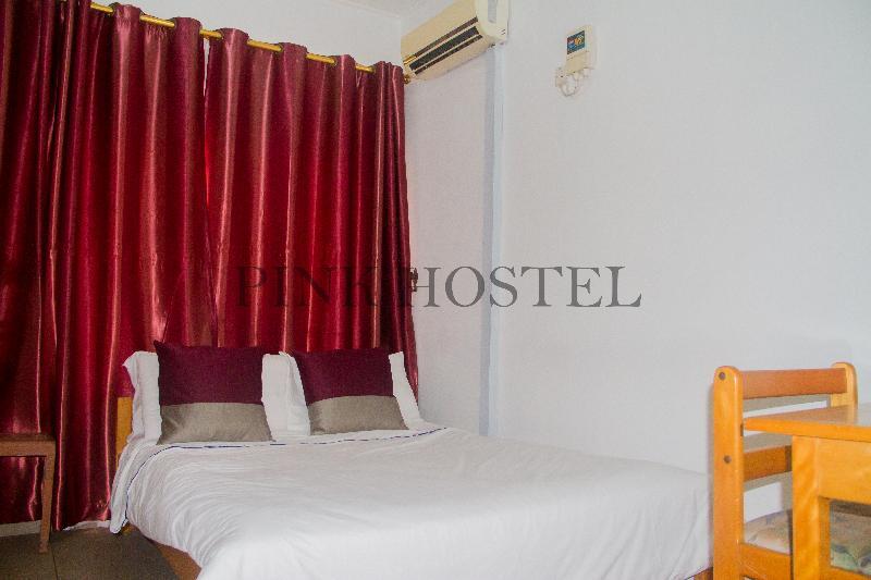 Pink Hostel Accra Luaran gambar